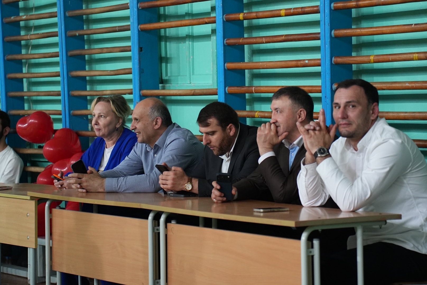 Спорт и поддержка детства: в ДГУ прошёл благотворительный волейбольный матч