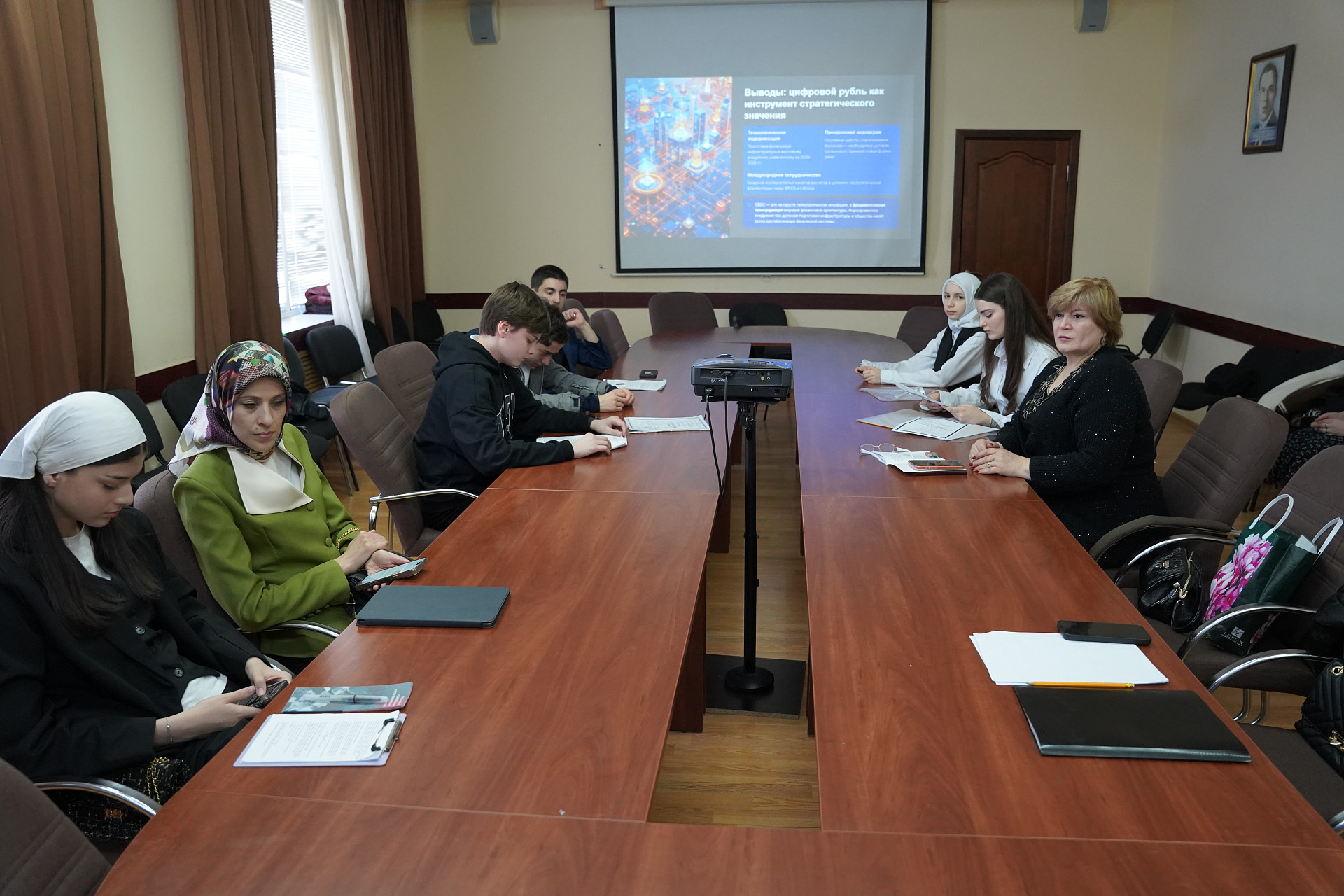 ДГУ прошла XXVIII республиканская научно-практическая конференция школьников "Творчество юных"