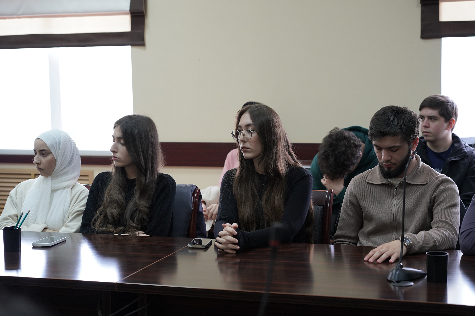 Выборы, доверие и гражданское общество: в ДГУ прошла лекция Александра Брода