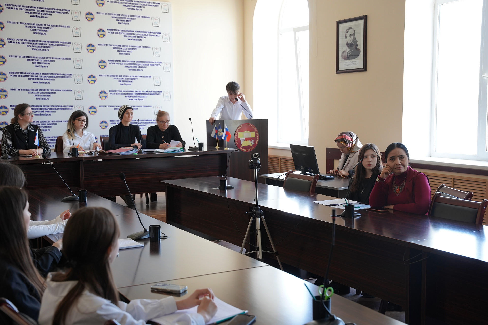 ДГУ прошла XXVIII республиканская научно-практическая конференция школьников "Творчество юных"